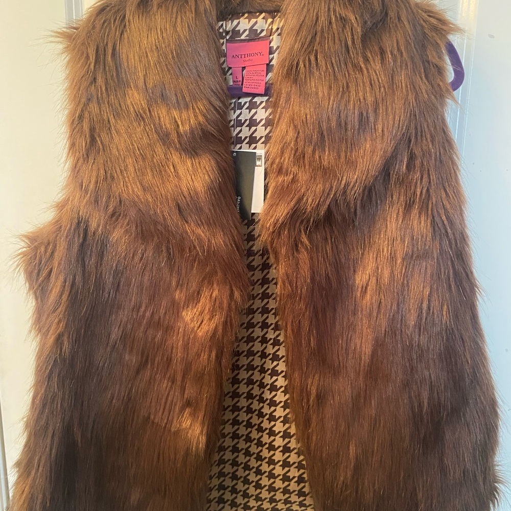 NEW Anthony Studio Women’s Vest